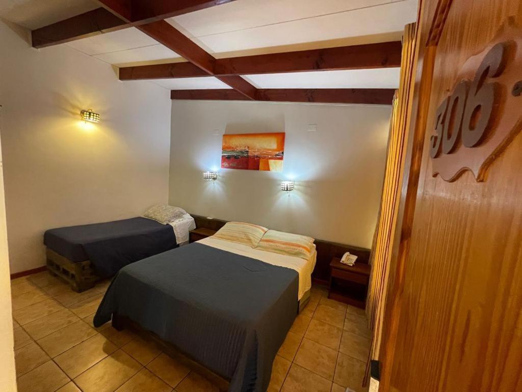 Hotel Plaza Colon Arica Bagian luar foto