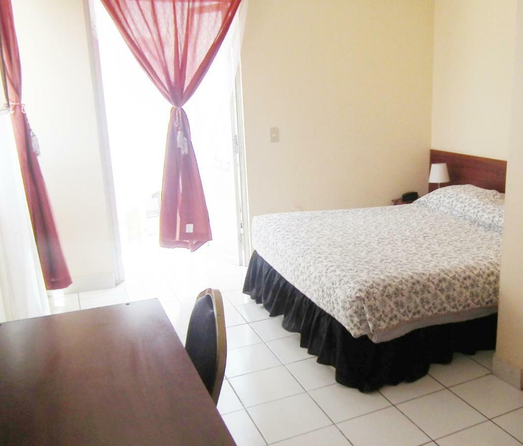 Hotel Plaza Colon Arica Bagian luar foto